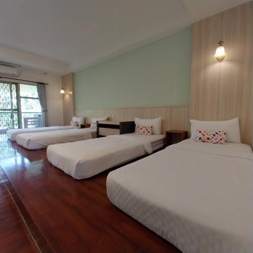 椰林四人房(206)